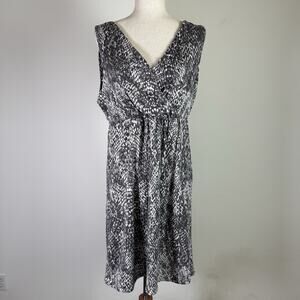 Garnet Hill Starlet Mini Dress Size Large Snake Print Pockets Stretch Comfort